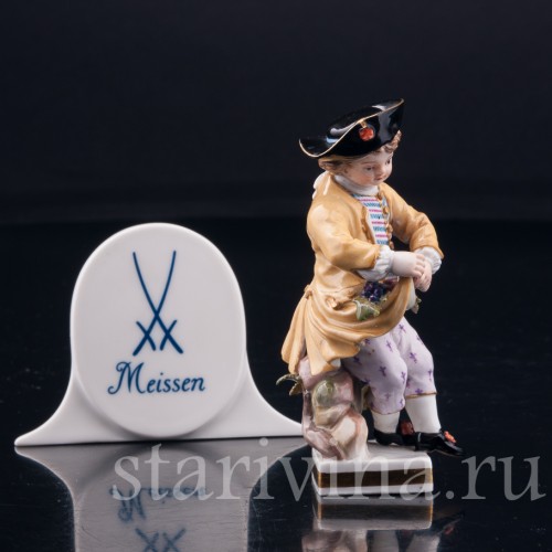 Мальчик с виноградной гроздью, миниатюра, Meissen, Германия, 19 в
