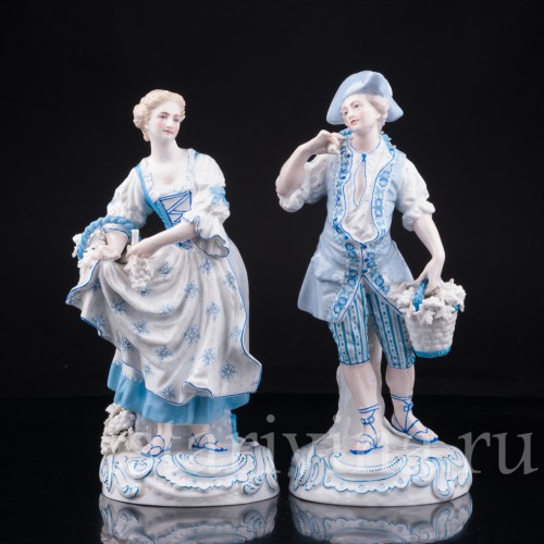 Статуэтка из фарфора Пара в голубом, Франция, 19 в.
