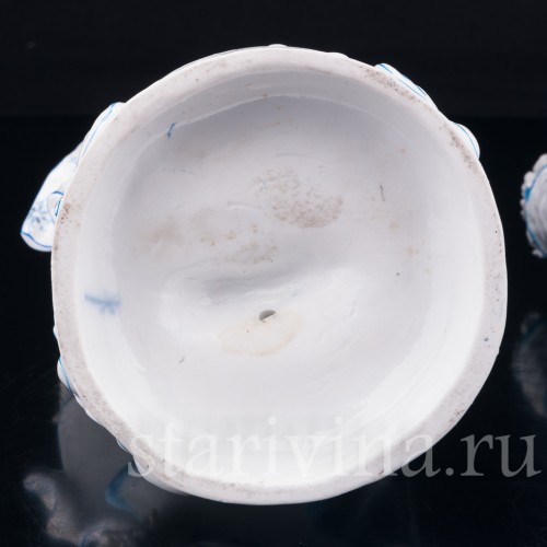 Статуэтка из фарфора Пара в голубом, Франция, 19 в.