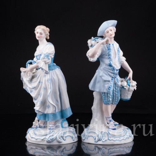Статуэтка из фарфора Пара в голубом, Франция, 19 в.