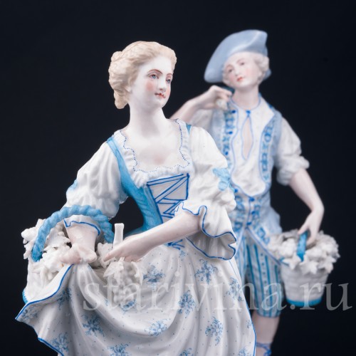 Статуэтка из фарфора Пара в голубом, Франция, 19 в.