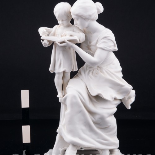 Старинная фарфоровая композиция "Первая книга", Scheibe-Alsbach, Германия, нач. 20 в.