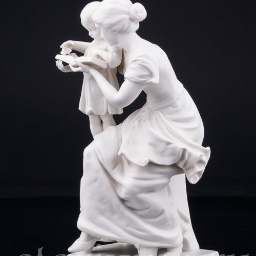 Старинная фарфоровая композиция "Первая книга", Scheibe-Alsbach, Германия, нач. 20 в.