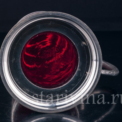 Пивная кружка из красного стекла 1/2 л, нач. - сер. 20 в