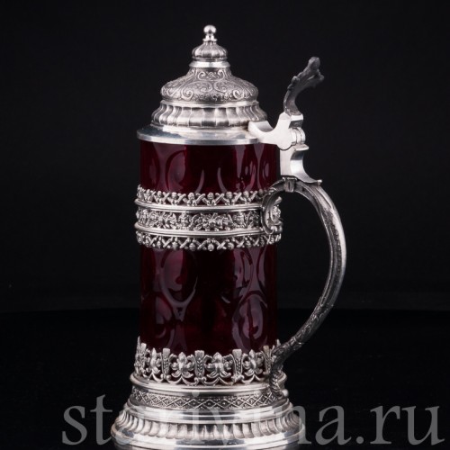 Пивная кружка из красного стекла 1/2 л, нач. - сер. 20 в