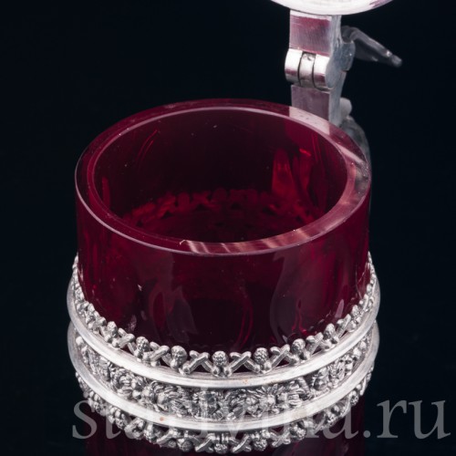 Пивная кружка из красного стекла 1/2 л, нач. - сер. 20 в