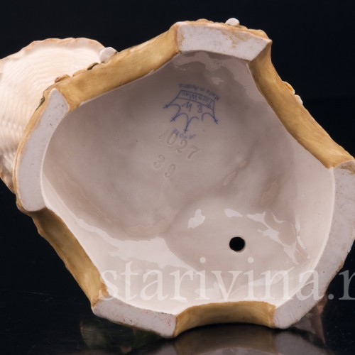 Девочка в шляпке с корзиной, Ernst Wahliss, Австрия, 1897-1906 гг