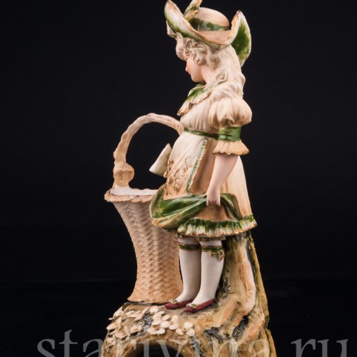 Девочка в шляпке с корзиной, Ernst Wahliss, Австрия, 1897-1906 гг