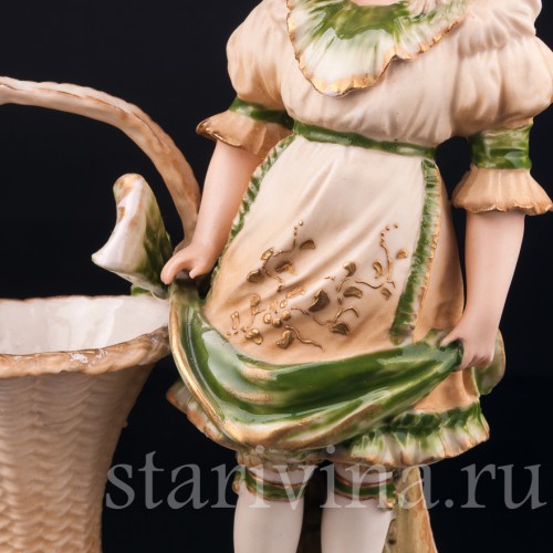 Девочка в шляпке с корзиной, Ernst Wahliss, Австрия, 1897-1906 гг