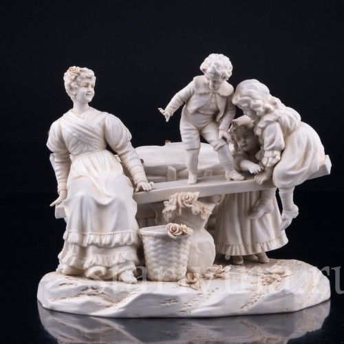 Мама с детишками на качелях, Muller & Co, Германия, нач. 20 в