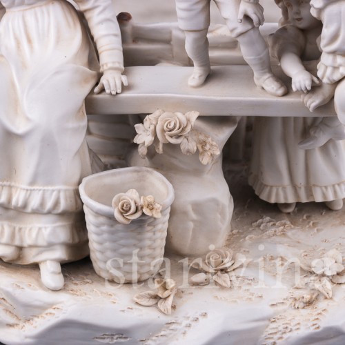 Мама с детишками на качелях, Muller & Co, Германия, нач. 20 в