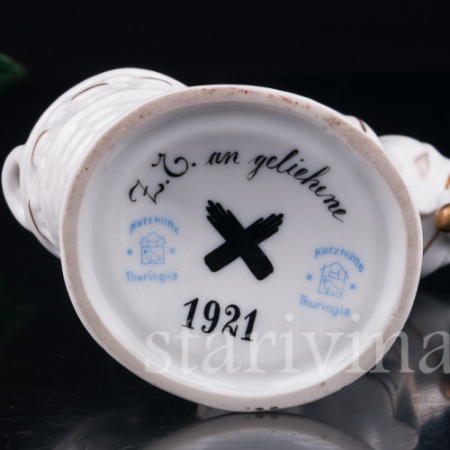 Малыш с корзиной, Hertwig & Co, Германия, 1921 г