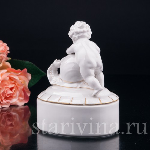 Старинная фигурка из фарфора Малыш с улиткой, шкатулка, Hertwig & Co, Германия, 1920-30 гг.