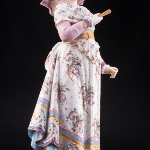 Фарфорвая статуэтка Дама в шляпке с веером, Франция, 19 в.