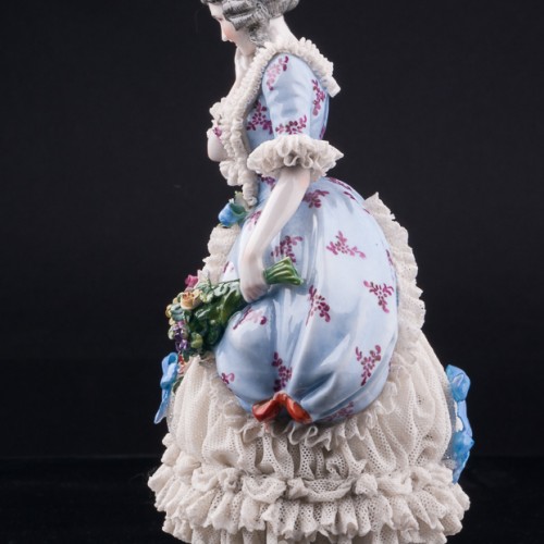 Девушка с букетом цветов, кружевная, Muller & Co, Германия, 1907-1952 гг