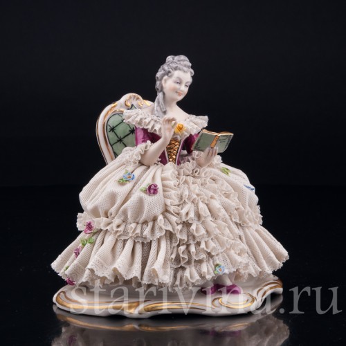 Девушка с книгой, кружевная, Дрезден, Германия, сер. 20 в