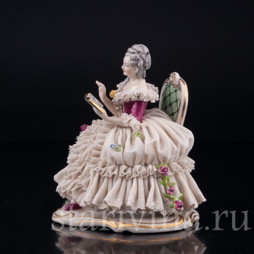 Девушка с книгой, кружевная, Дрезден, Германия, сер. 20 в