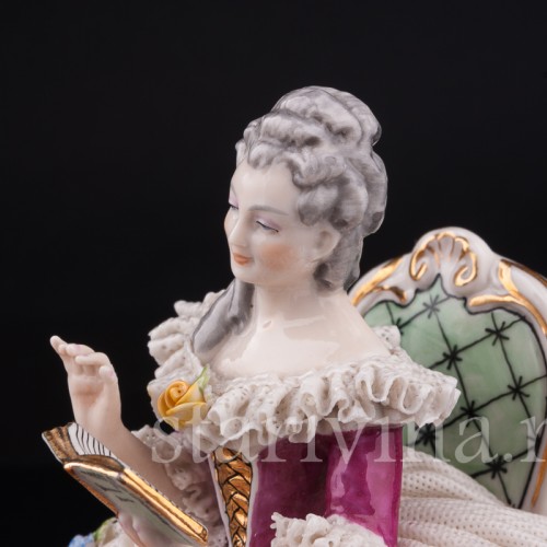 Девушка с книгой, кружевная, Дрезден, Германия, сер. 20 в