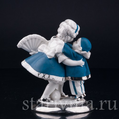 Фарфоровая статуэтка Девочка с веером и маленький пьеро, Германия, 1920-30 гг.