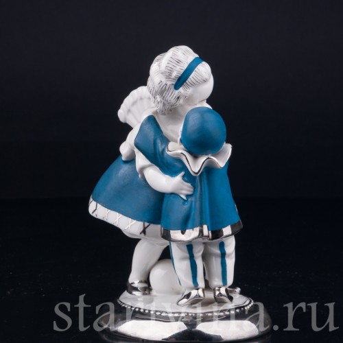 Фарфоровая статуэтка Девочка с веером и маленький пьеро, Германия, 1920-30 гг.