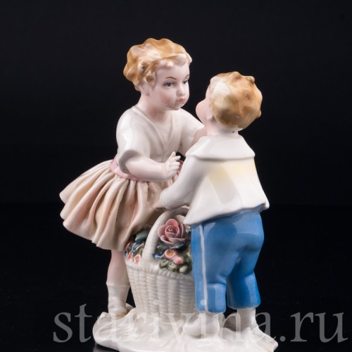 Первый поцелуй, дети с корзиной цветов, Karl Ens, Германия, 1920-30 гг
