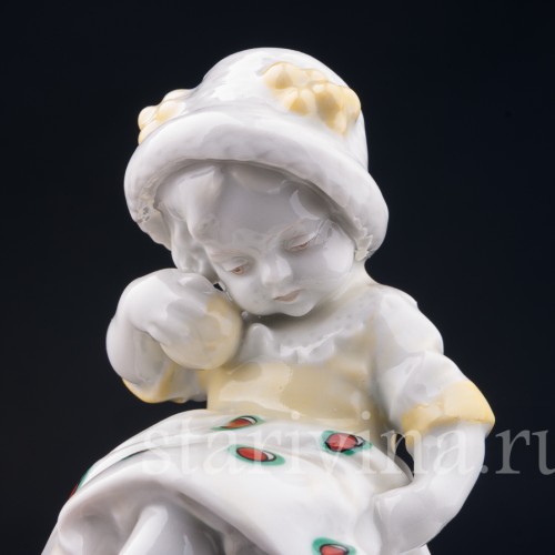 Девочка и котенок, Hertwig & Co, Германия, 1920-30 гг