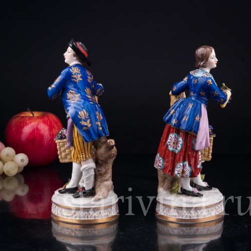 Пара с корзинами фруктов, Volkstedt, Германия, кон. 19 - нач. 20 вв