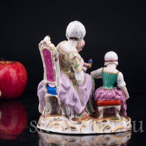 Фарфорвая статуэтка Женщина с двумя девочками, Royal Wien, Австрия, 1846 г.