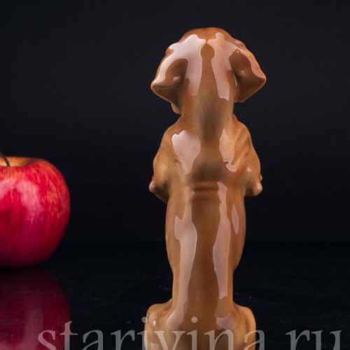 Такса, стоящая на задних лапах, Keramos, Австрия, сер. 20 в