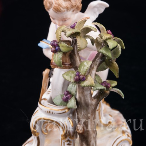 Ангелочек (Амур), точащий стрелу, Meissen, Германия, 19 в