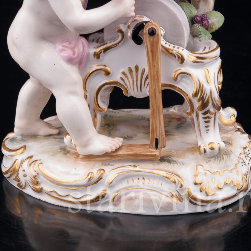 Ангелочек (Амур), точащий стрелу, Meissen, Германия, 19 в