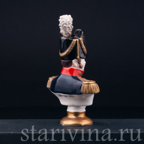 Фигурка из фарфора Бюстик Офицер 1815, Rudolf Kammer, Германия, вт. пол. 20 в.