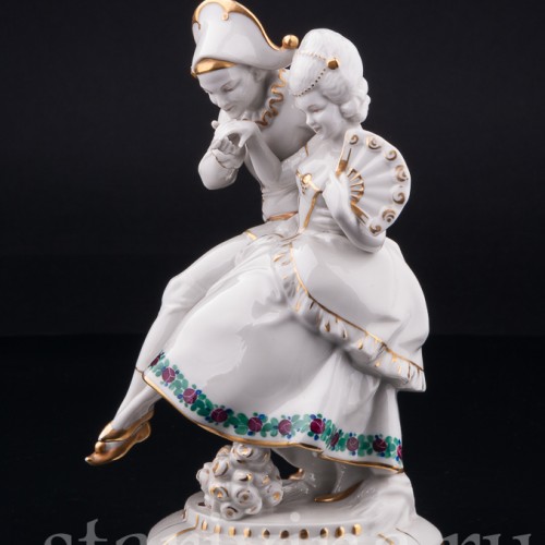 Фигурка пары из фарфора Арлекин и Коломбина, Hertwig & Co, Германия, 1920-30 гг.