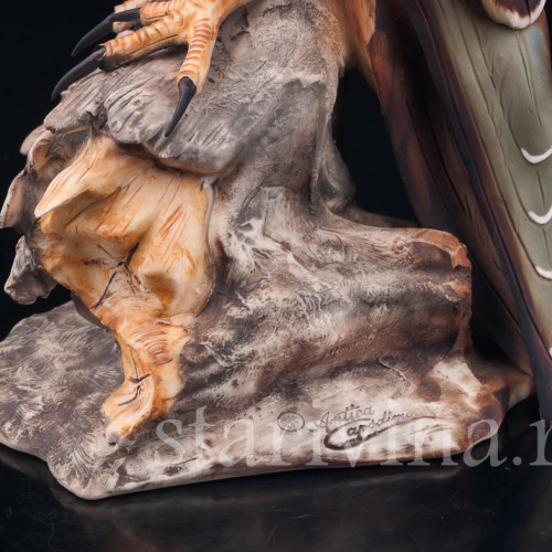 Статуэтка птицы из фарфора Сокол, Capodimonte, Италия, 1985 г.