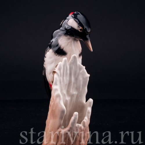 Статуэтка птицы из фарфора Пестрый дятел, Goebel, Германия, 1967 г.