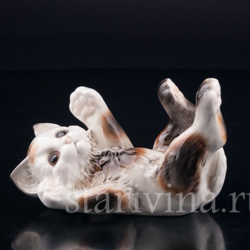 Фигурка из фарфора Играющий котенок, Goebel, Германия, вт. пол. 20 в.