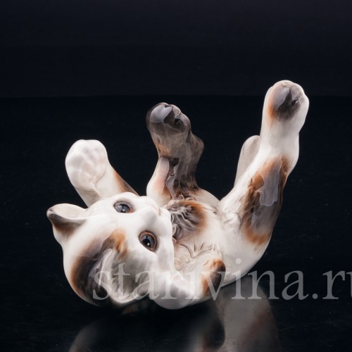 Фигурка из фарфора Играющий котенок, Goebel, Германия, вт. пол. 20 в.
