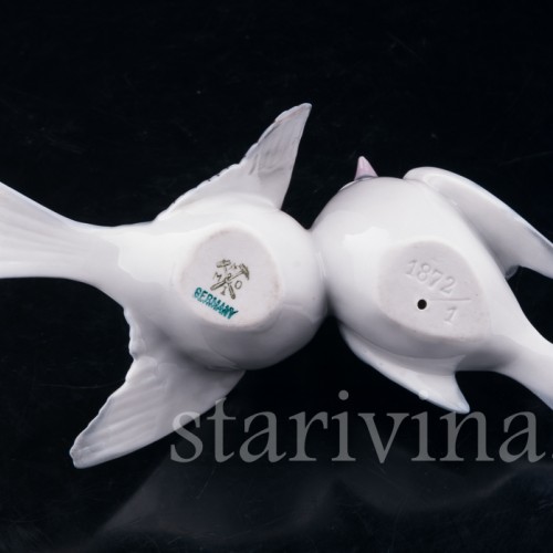 Статуэтка птиц из фарфора Птенцы ласточек, Metzler & Ortloff, Германия, до 1945 г.