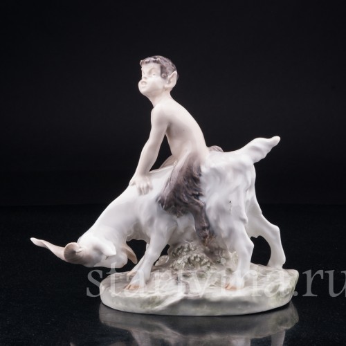 Фавн на козле, Royal Copenhagen, Дания