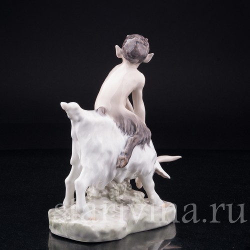 Фавн на козле, Royal Copenhagen, Дания