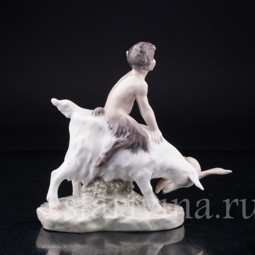 Фавн на козле, Royal Copenhagen, Дания