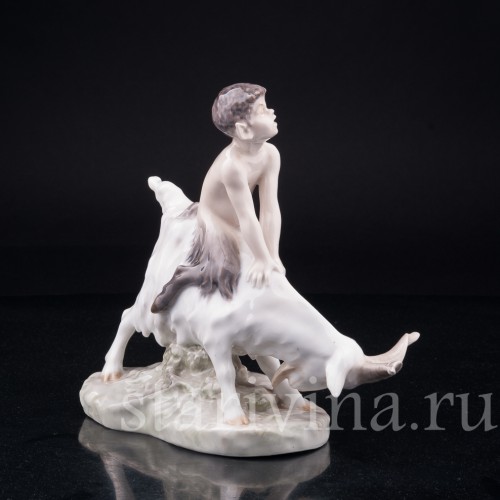 Фавн на козле, Royal Copenhagen, Дания