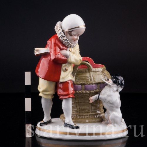 Фигурка из фарфора Пьеро с пуделем, Hertwig & Co, Германия, нач. 20 в.