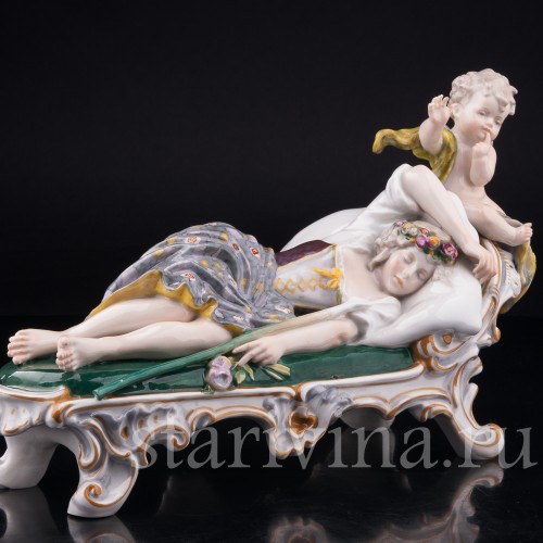 Статуэтка из фарфора Спящая девушка и амур, Karl Ens, Германия, кон. 19 - нач. 20 вв.