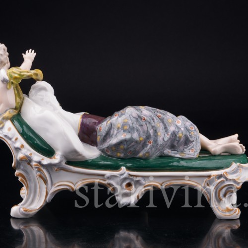Статуэтка из фарфора Спящая девушка и амур, Karl Ens, Германия, кон. 19 - нач. 20 вв.