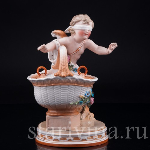 Фарфорвая статуэтка Амур с корзиной, A. W. Fr. Kister Porzellanmanufaktur, Scheibe-Alsbach, Германия, 19 в.