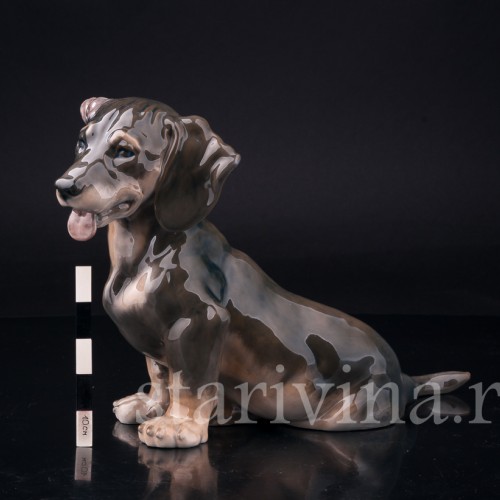 Фарфоровая статуэтка собаки Такса с завернутым ухом, Royal Copenhagen, Дания, 1963 г.