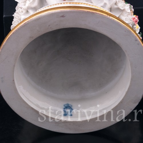 Анна Павлова в роли Китри, кружевная, Volkstedt, Германия, до 1935 г