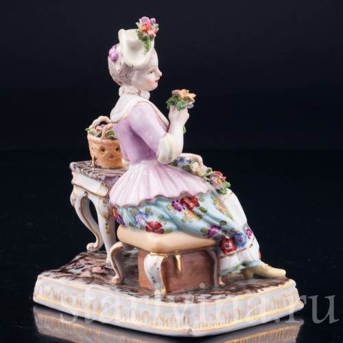 Девушка с цветами, Дрезден, Германия, 19 в