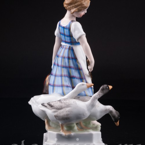 Девочка пасущая гусей, Ernst Bohne Sohne, Германия, 1920-30 гг